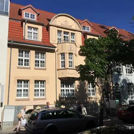 Apartment Ankerplatz Warnemuende - Direkte Strandnaehe Mit Leuchtturmblick Rostock