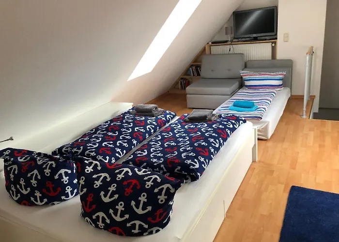 Ankerplatz Warnemuende - Direkte Strandnaehe Mit Leuchtturmblick *